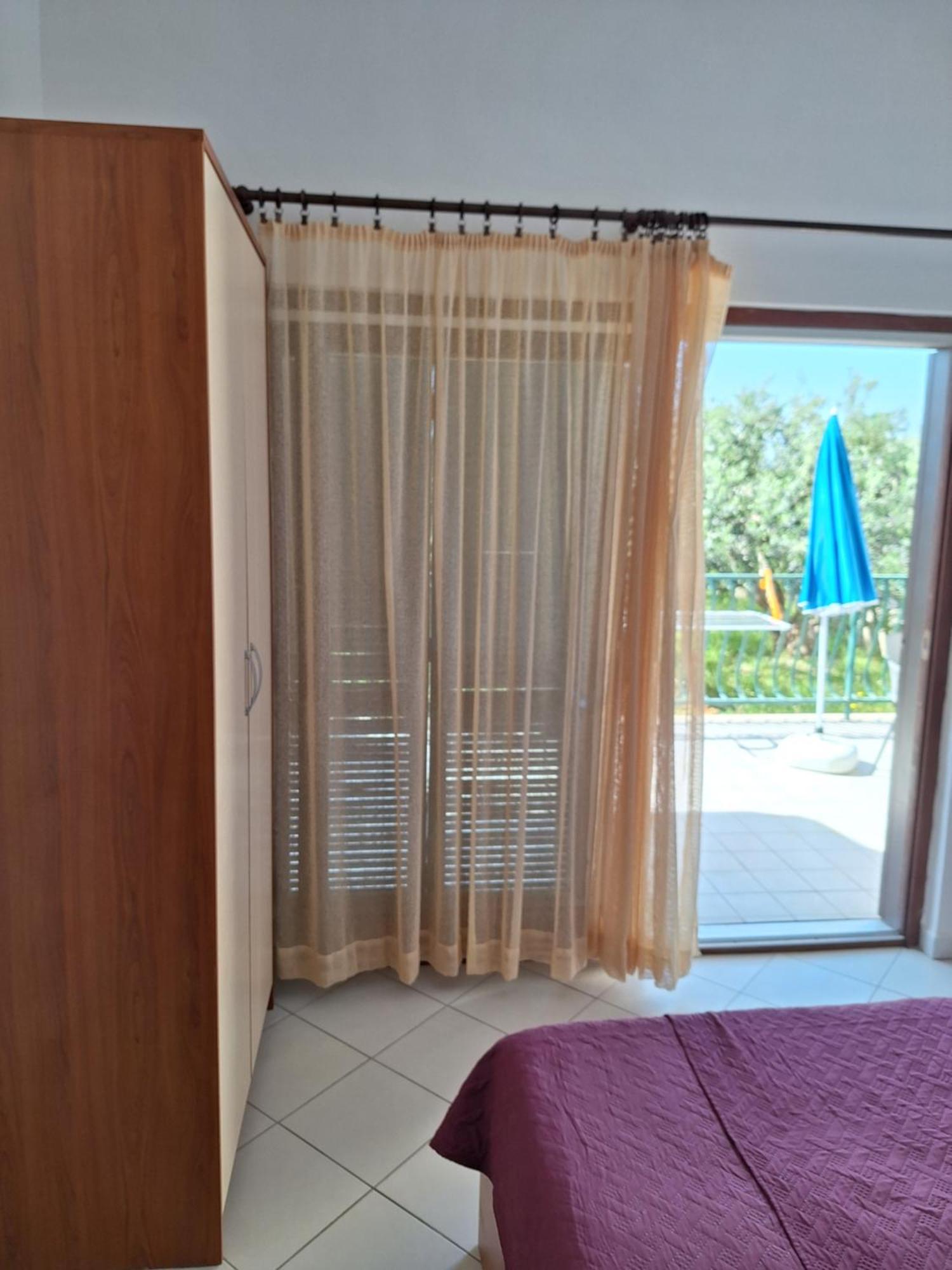 Ante Apartment *